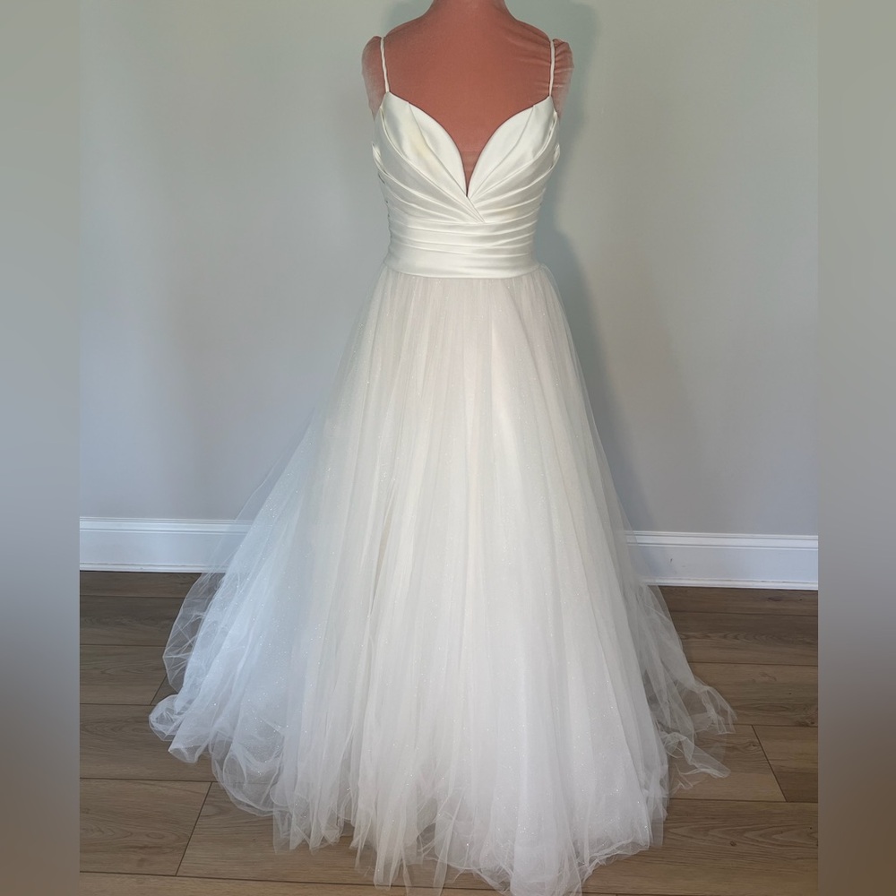 NEW Maggie Sottero Sonoma
Size 14